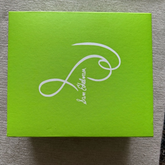 Sam Edelman Halie Pump - Picture 2 of 8